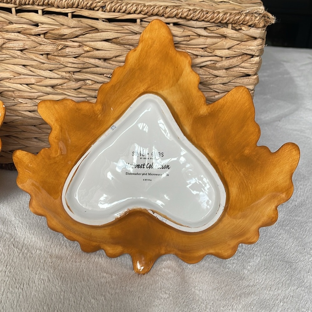 10” Maple Ceramic Leaf Serving Plate Dessert Plate Set of 2 Orange Brown Color - Picture 7 of 11